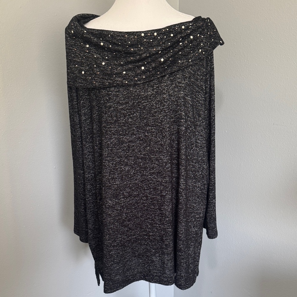 Chicos 3 zenergy quarter sleeve blouse with Studded Detail